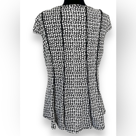 EUC La Vanya Woman Black & White Classic Stretchy Comfy Plus Size 1X Blouse - Picture 5 of 7